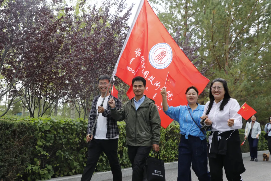 f03802fd-06b0-401f-a67a-3d819937cb18.jpg
