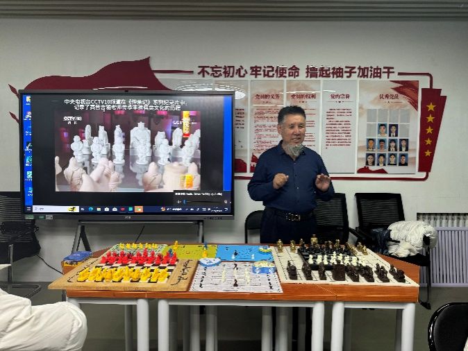 20241127資助育人“棋韻悠揚,非遺進校園”信息工程系中華小棋種展示互動類活動圓滿舉辦!3.jpg